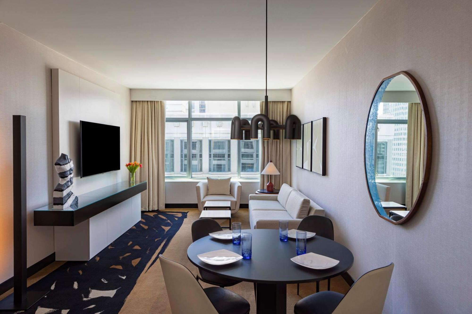 Thewit Chicago, A Hilton Hotel Extérieur photo