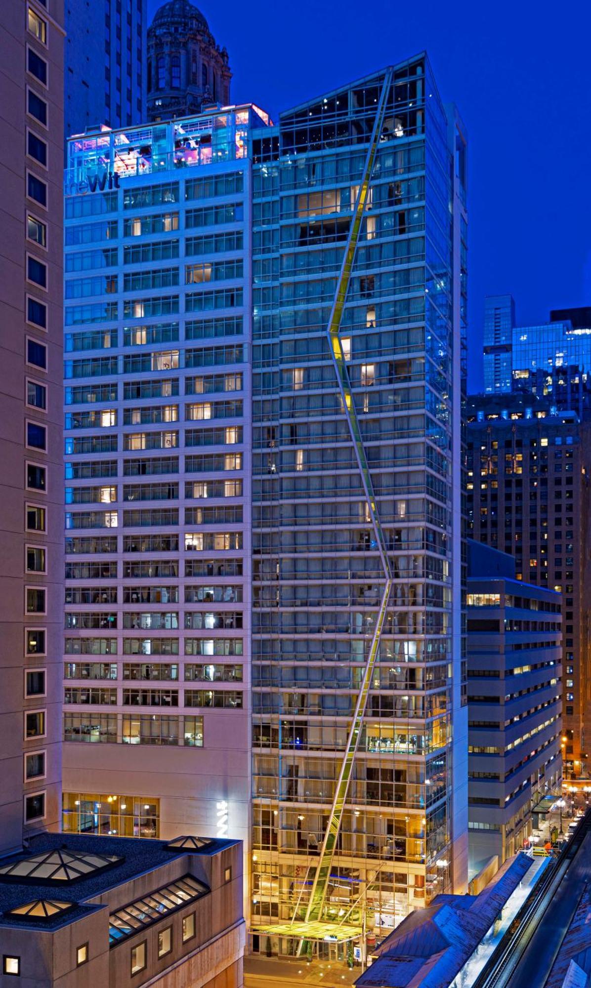 Thewit Chicago, A Hilton Hotel Extérieur photo